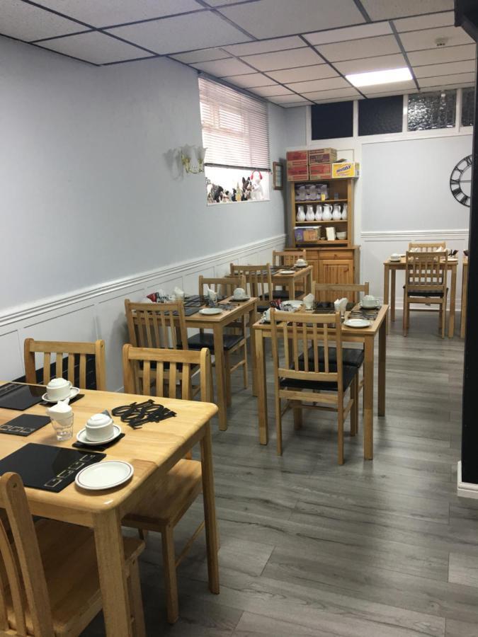 Kingscliff Bed & Breakfast Блекпул Екстериор снимка