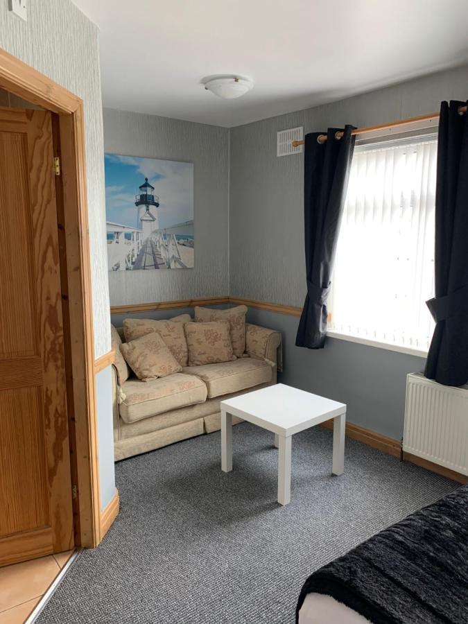 Kingscliff Bed & Breakfast Блекпул Екстериор снимка