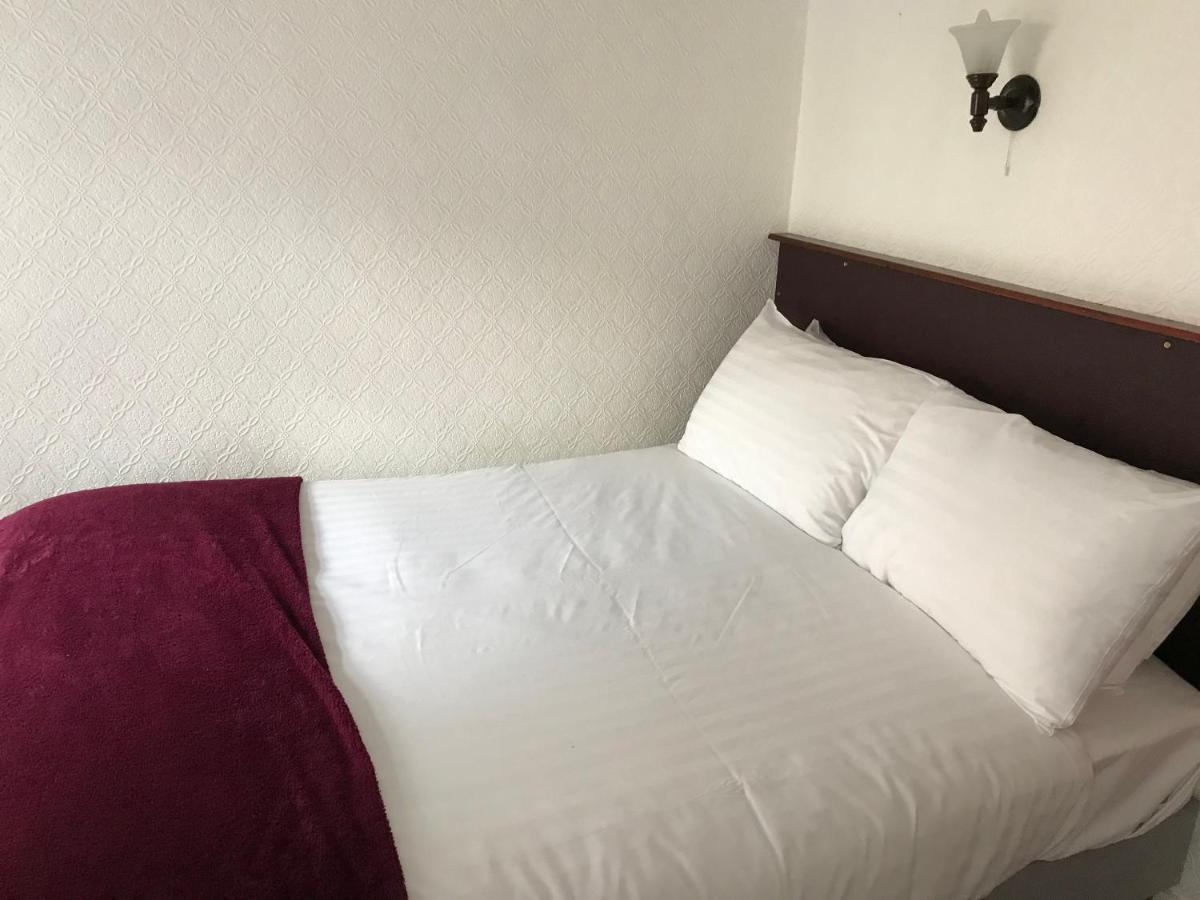Kingscliff Bed & Breakfast Блекпул Екстериор снимка
