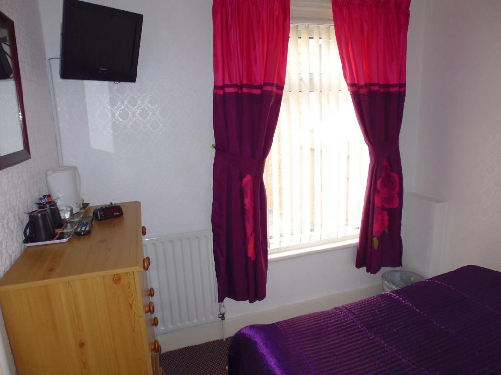 Kingscliff Bed & Breakfast Блекпул Стая снимка