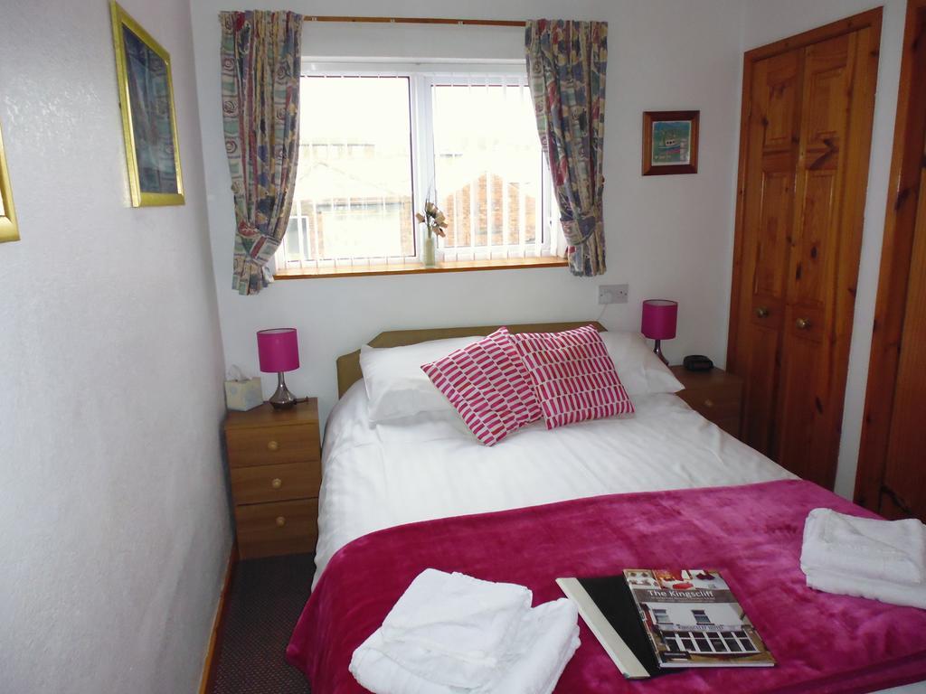 Kingscliff Bed & Breakfast Блекпул Екстериор снимка