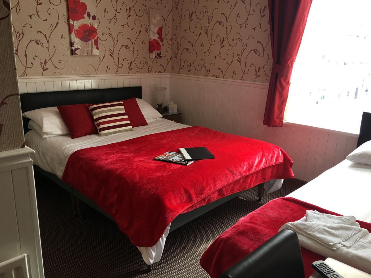 Kingscliff Bed & Breakfast Блекпул Екстериор снимка