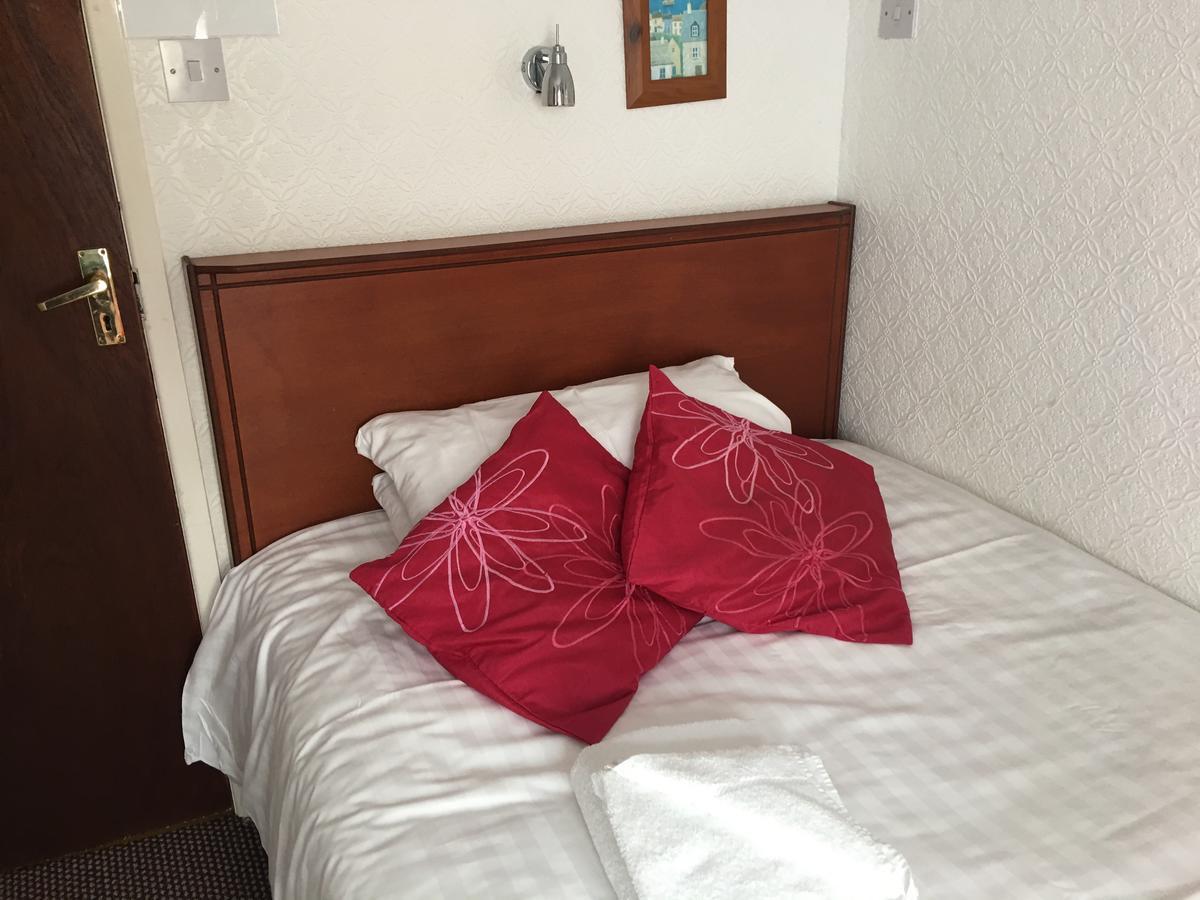 Kingscliff Bed & Breakfast Блекпул Екстериор снимка