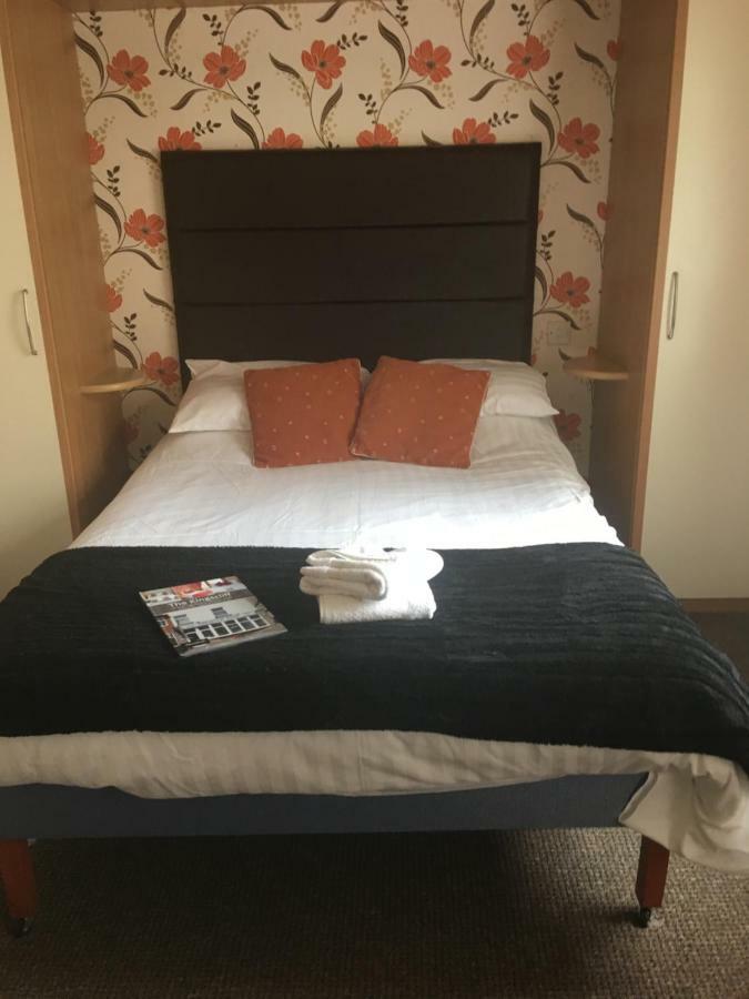Kingscliff Bed & Breakfast Блекпул Екстериор снимка